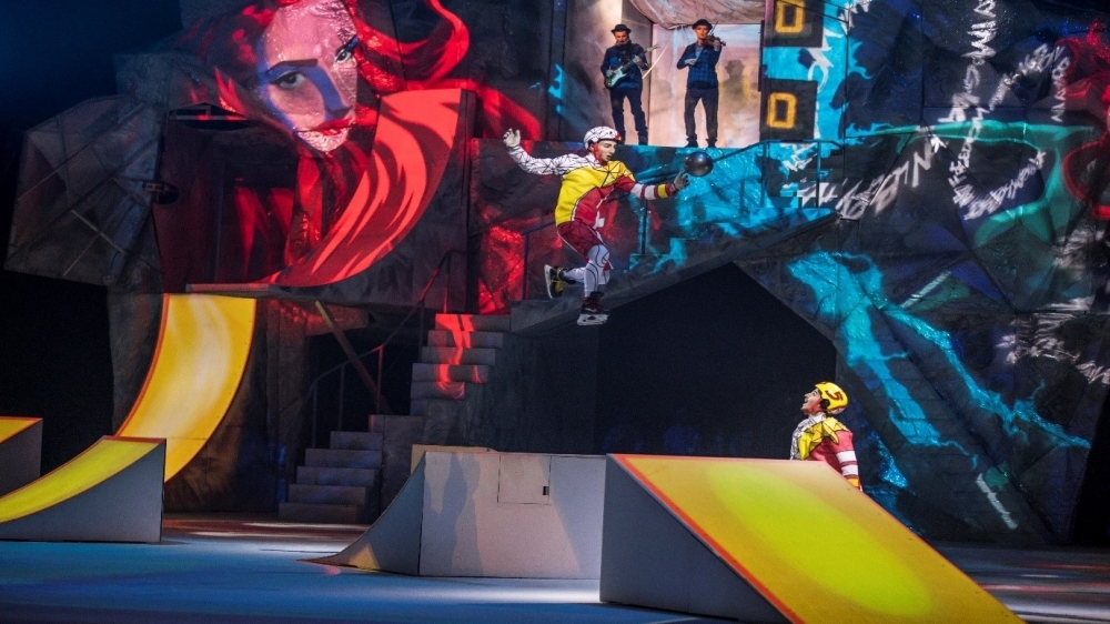 Шоу «CRYSTAL» Cirque du Soleil («Кристалл» Цирк дю Солей)