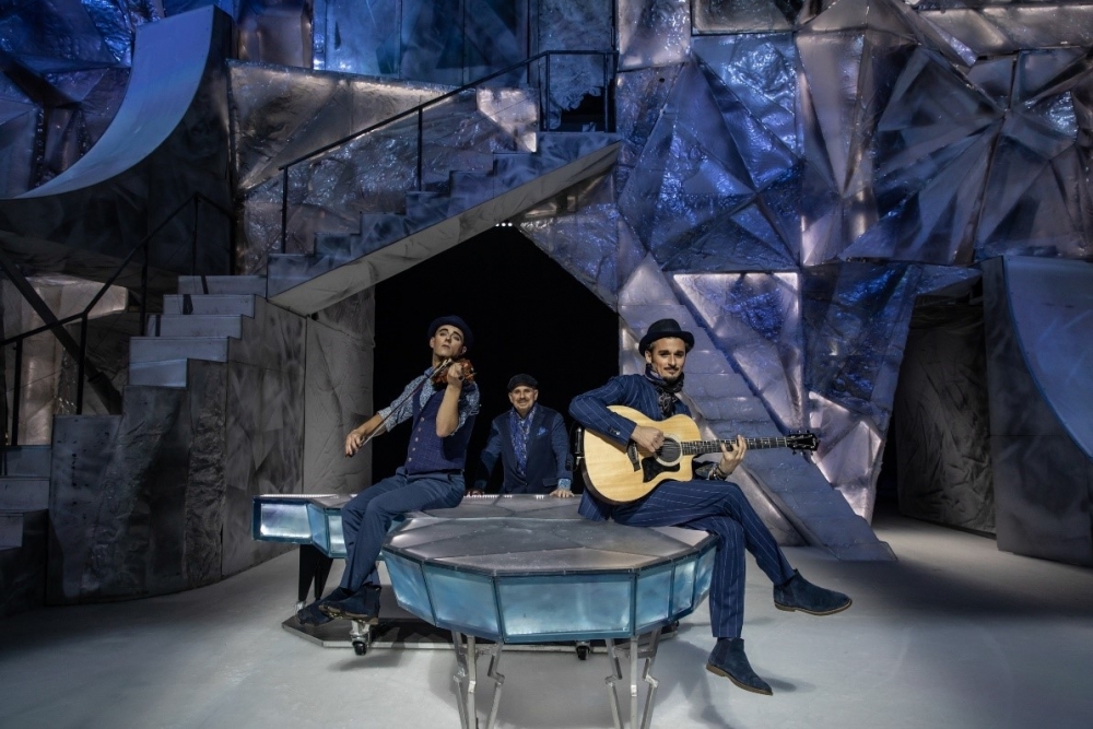 Шоу «CRYSTAL» Cirque du Soleil («Кристалл» Цирк дю Солей)