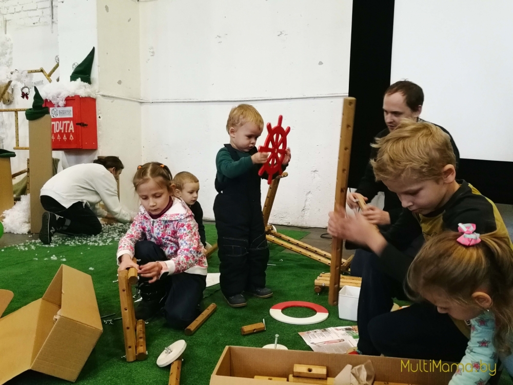 Отзыв о Новогоднем фестивале счастливого детства «MOLOKO». Вид изнутри.