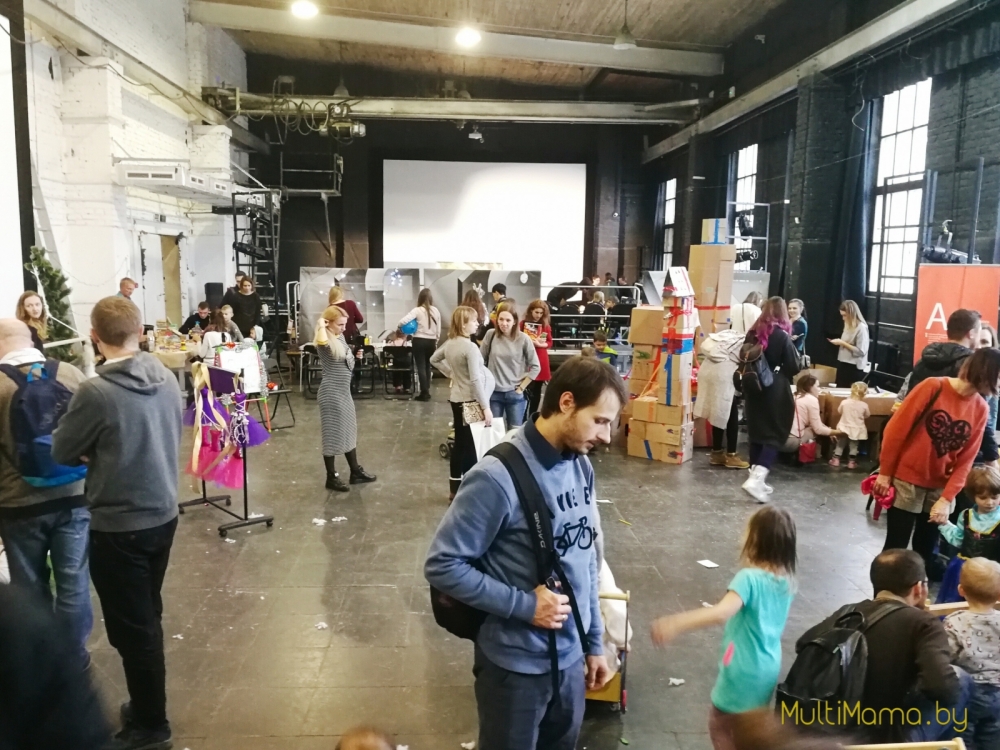 Отзыв о Новогоднем фестивале счастливого детства «MOLOKO». Вид изнутри.