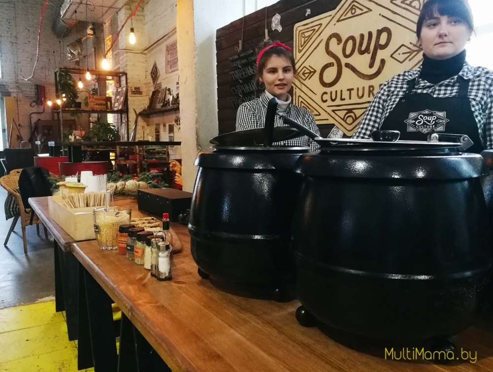 Отзыв о Новогоднем фестивале счастливого детства «MOLOKO». Вид изнутри.