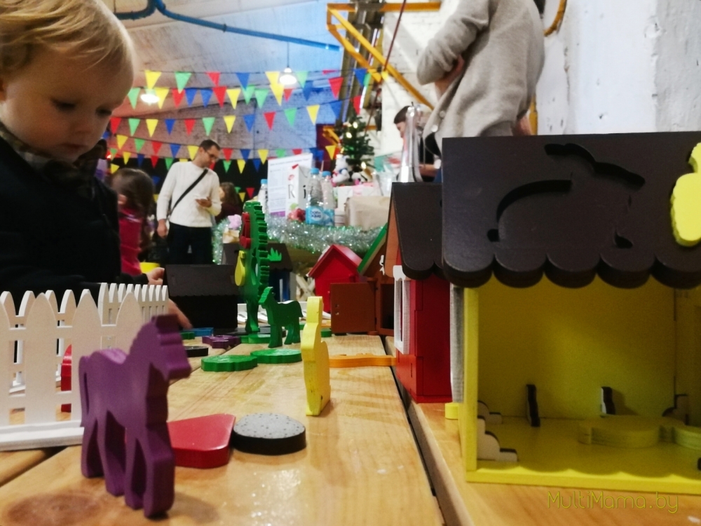 Отзыв о Новогоднем фестивале счастливого детства «MOLOKO». Вид изнутри.