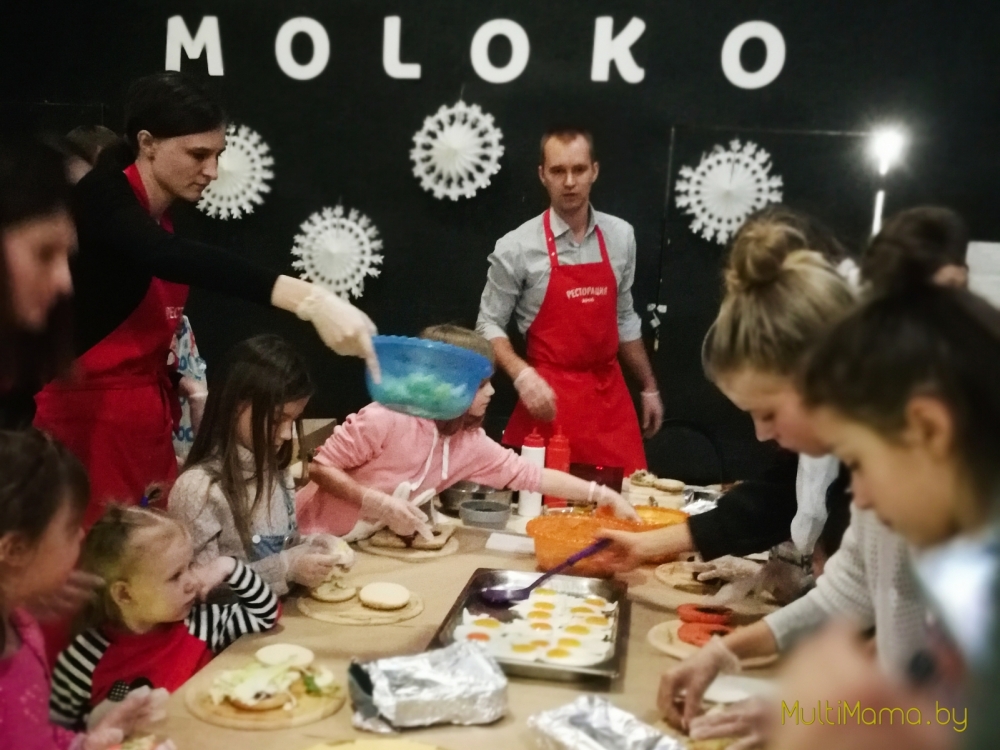 Отзыв о Новогоднем фестивале счастливого детства «MOLOKO». Вид изнутри.