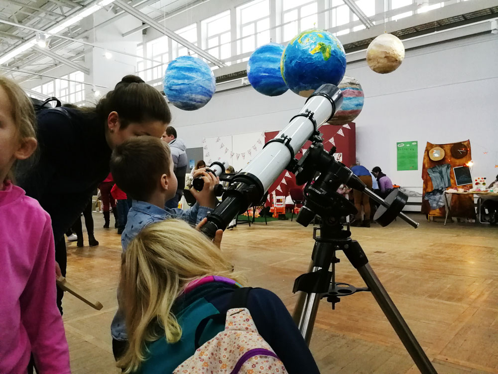 Зона КОСМОС. Минский Планетарий. Тематический семейный фестиваль «БУ!КИДС»