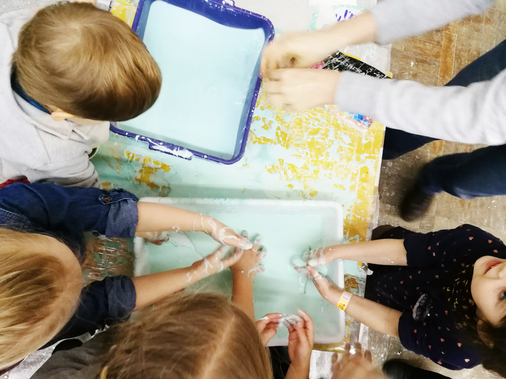 Зона НАУКА. Умный Минск. Тематический семейный фестиваль «БУ!КИДС»